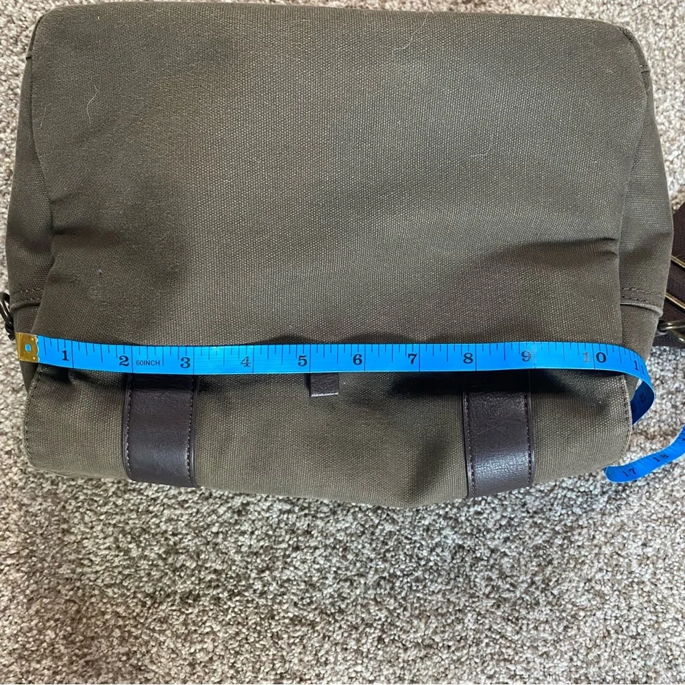 Platinum Vintage DSLR Messenger Style Canvas Camera Bag | Army Green & Brown